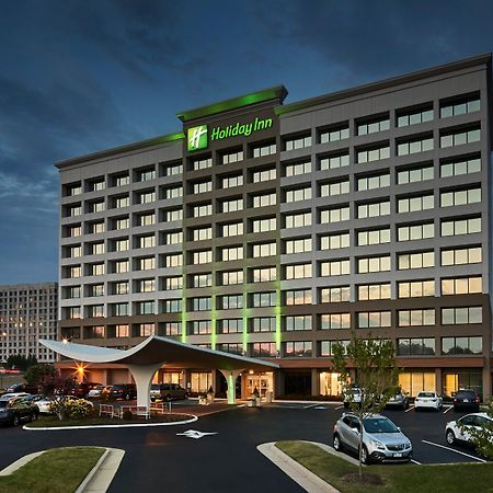Holiday Inn Alexandria At Carlyle By Ihg Bagian luar foto