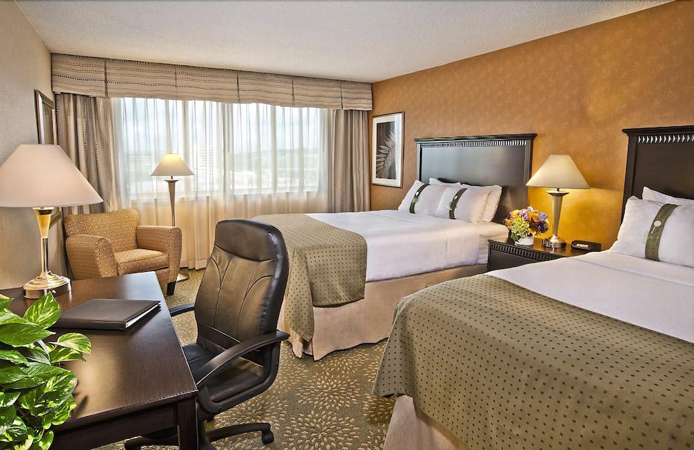 Holiday Inn Alexandria At Carlyle By Ihg Bagian luar foto