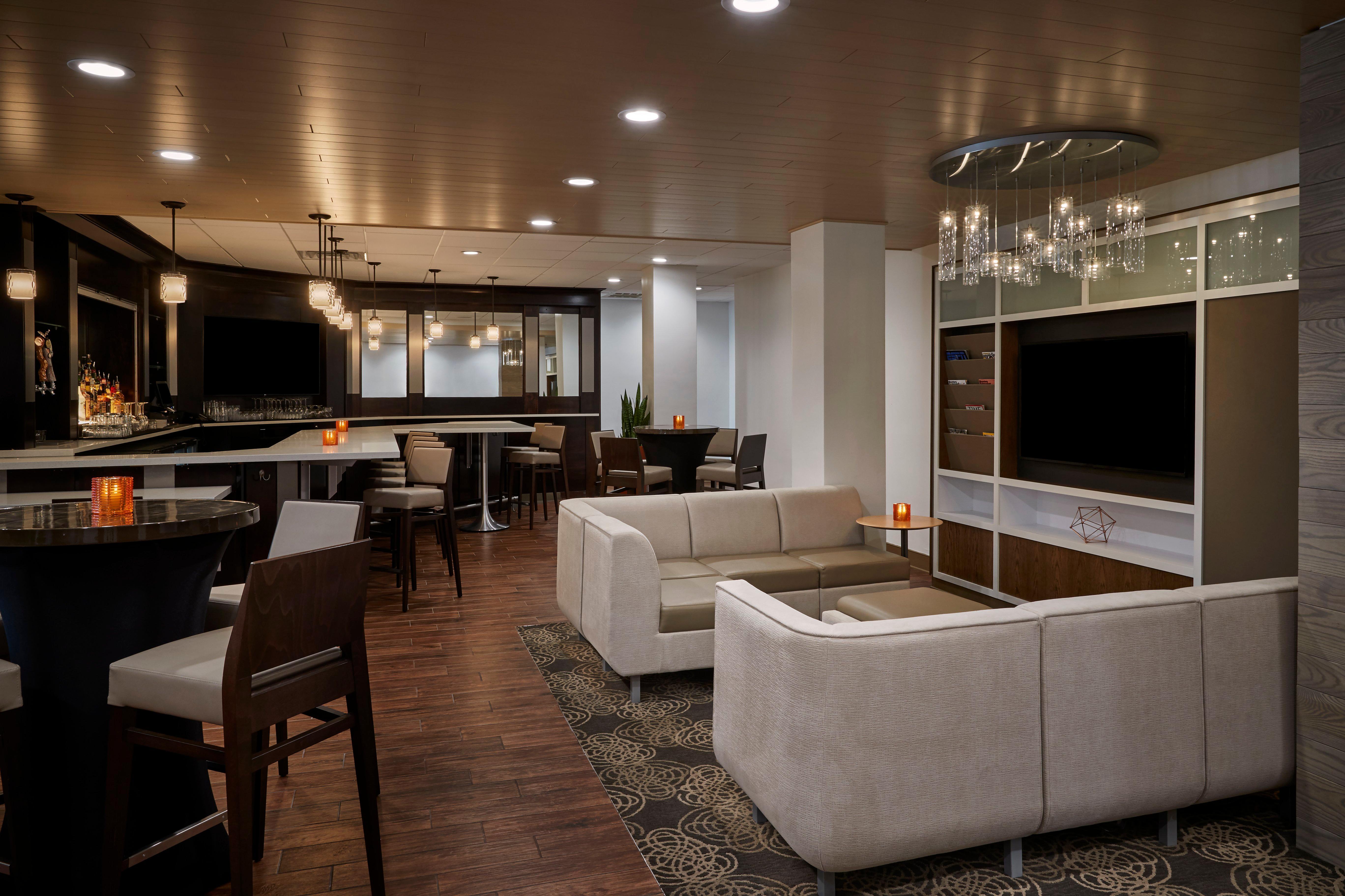 Holiday Inn Alexandria At Carlyle By Ihg Bagian luar foto