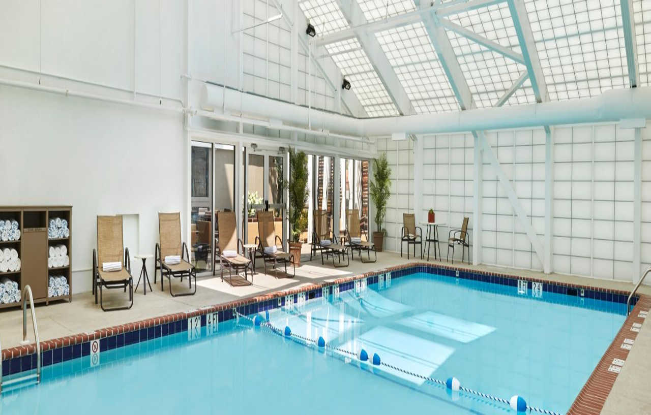 Holiday Inn Alexandria At Carlyle By Ihg Bagian luar foto